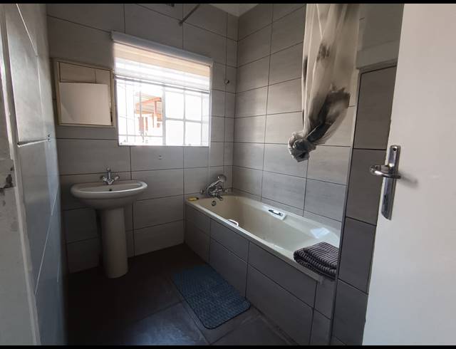 10 BEDROOM HOUSE FOR SALE IN THREE RIVERS